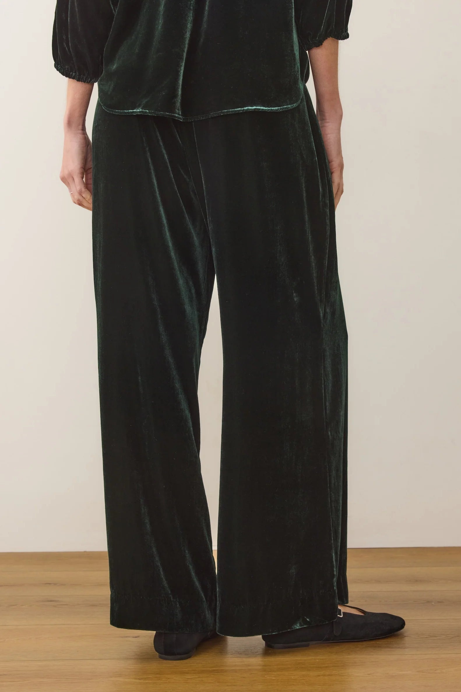 Bella Velvet Drawstring Pant