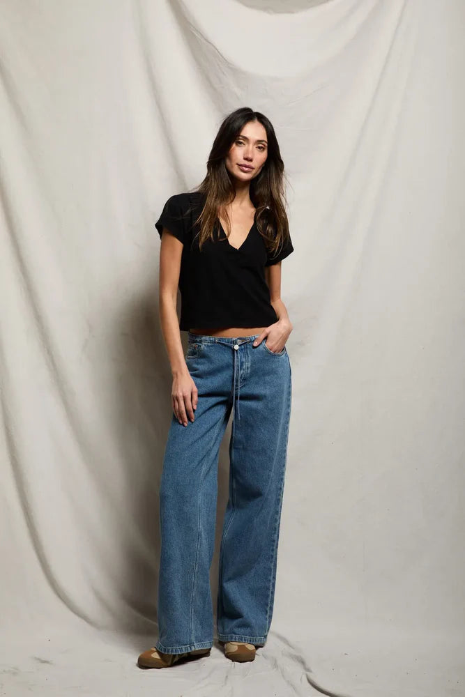 Alanis V Neck Tee