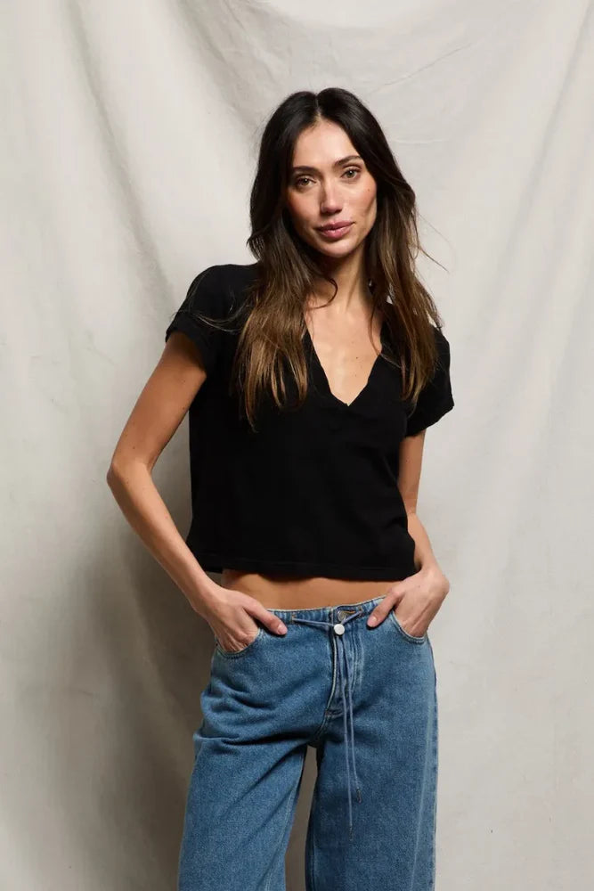 Alanis V Neck Tee