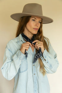 Apollo Cashmere Scarf Accessories Wyeth