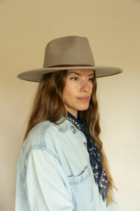 Apollo Cashmere Scarf Accessories Wyeth