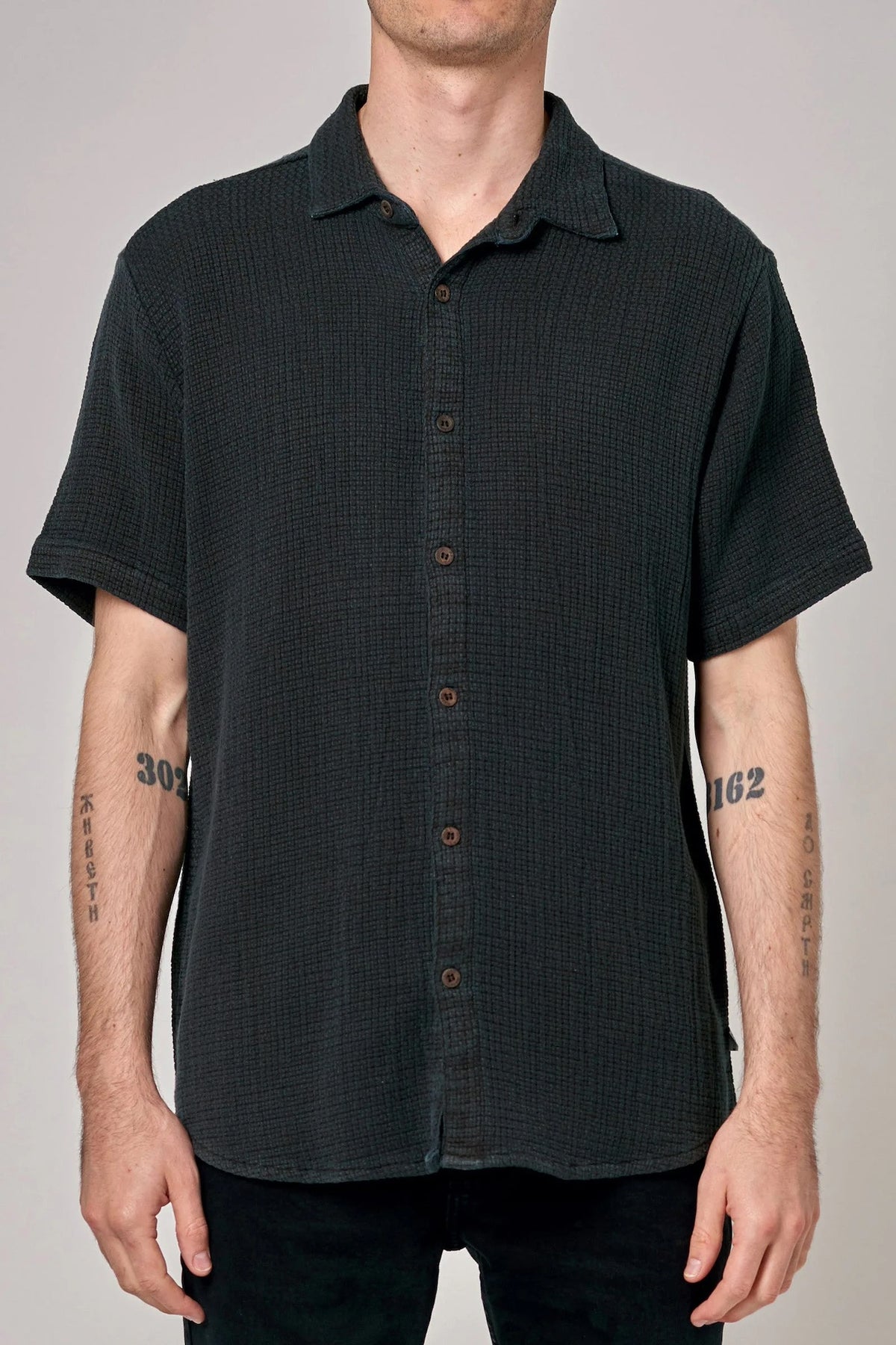 Bon Weave Shirt - Washed Black Tops Rolla's