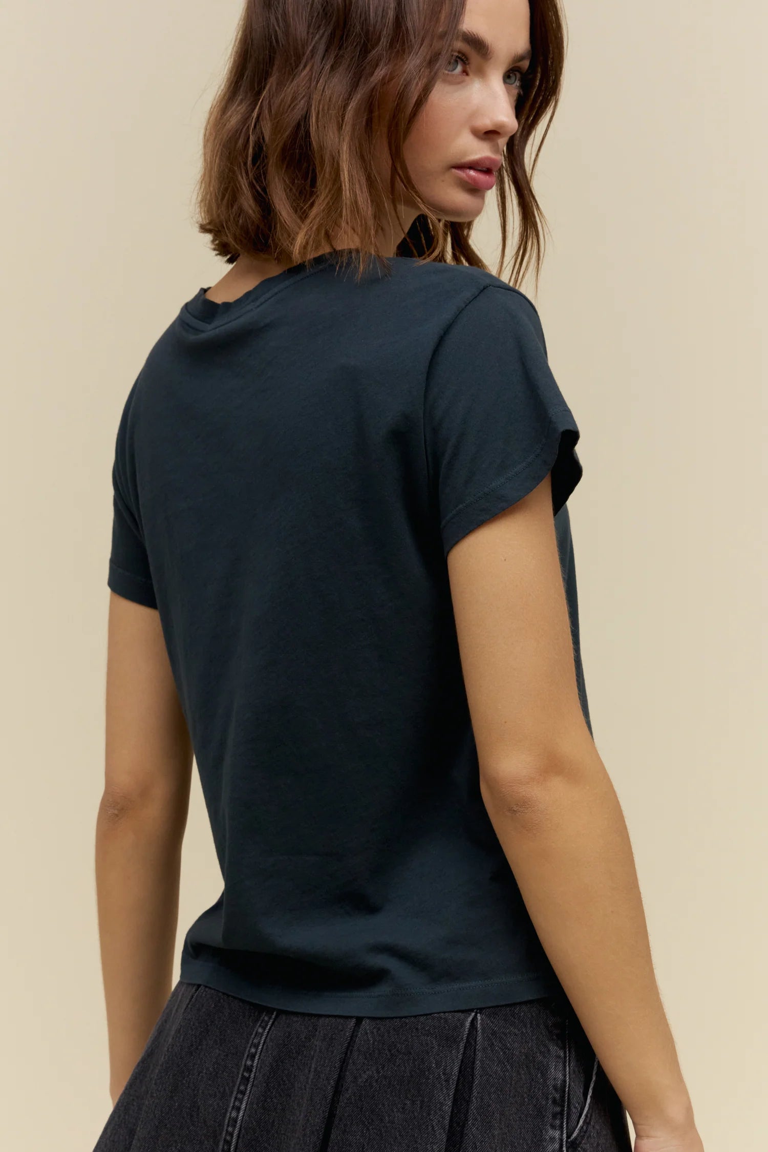 Solid Solo Tee Tops Daydreamer