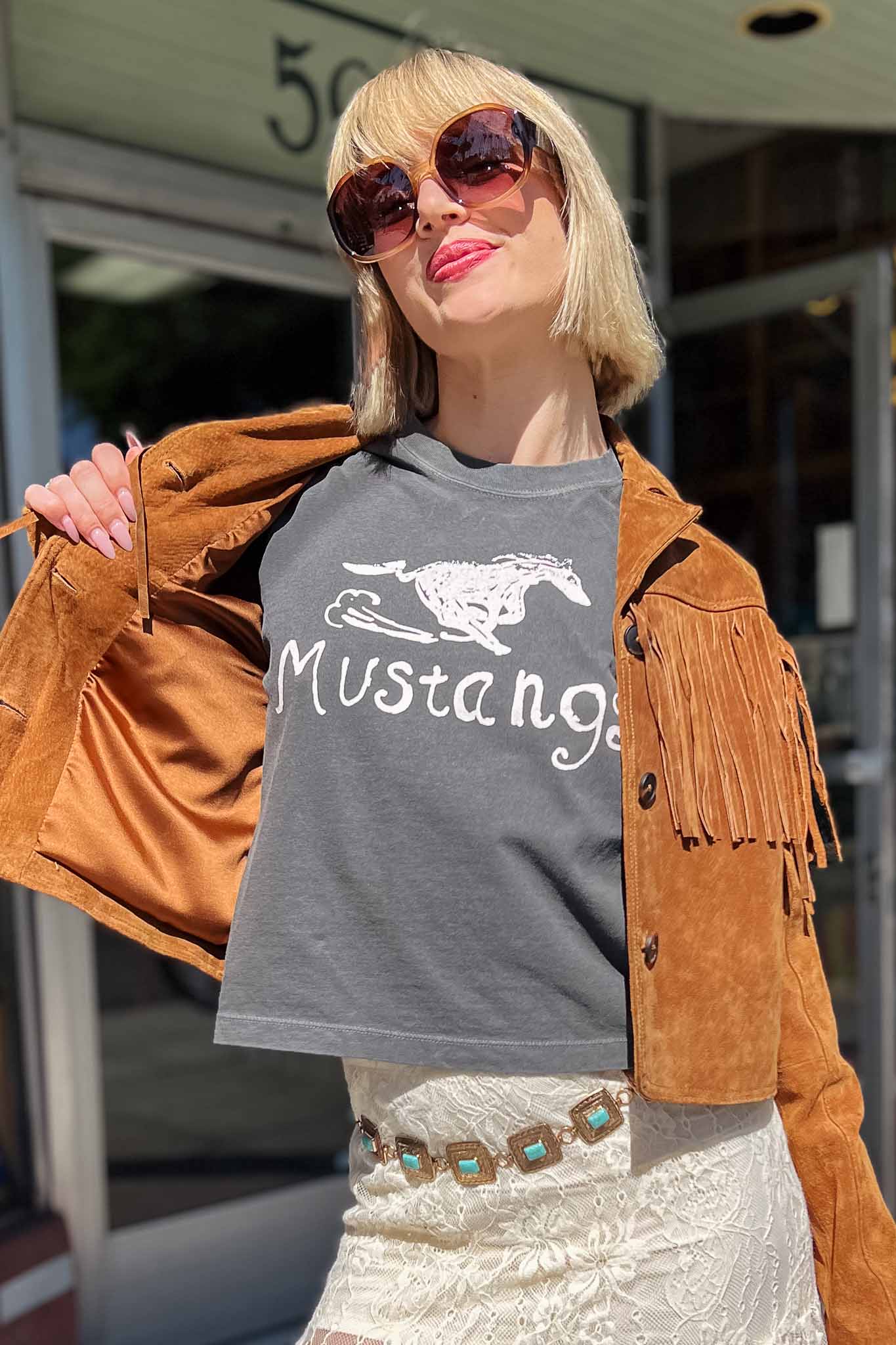 Mustangs Tee Tops The Canyon