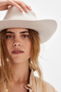 Vega Hat Accessories Wyeth
