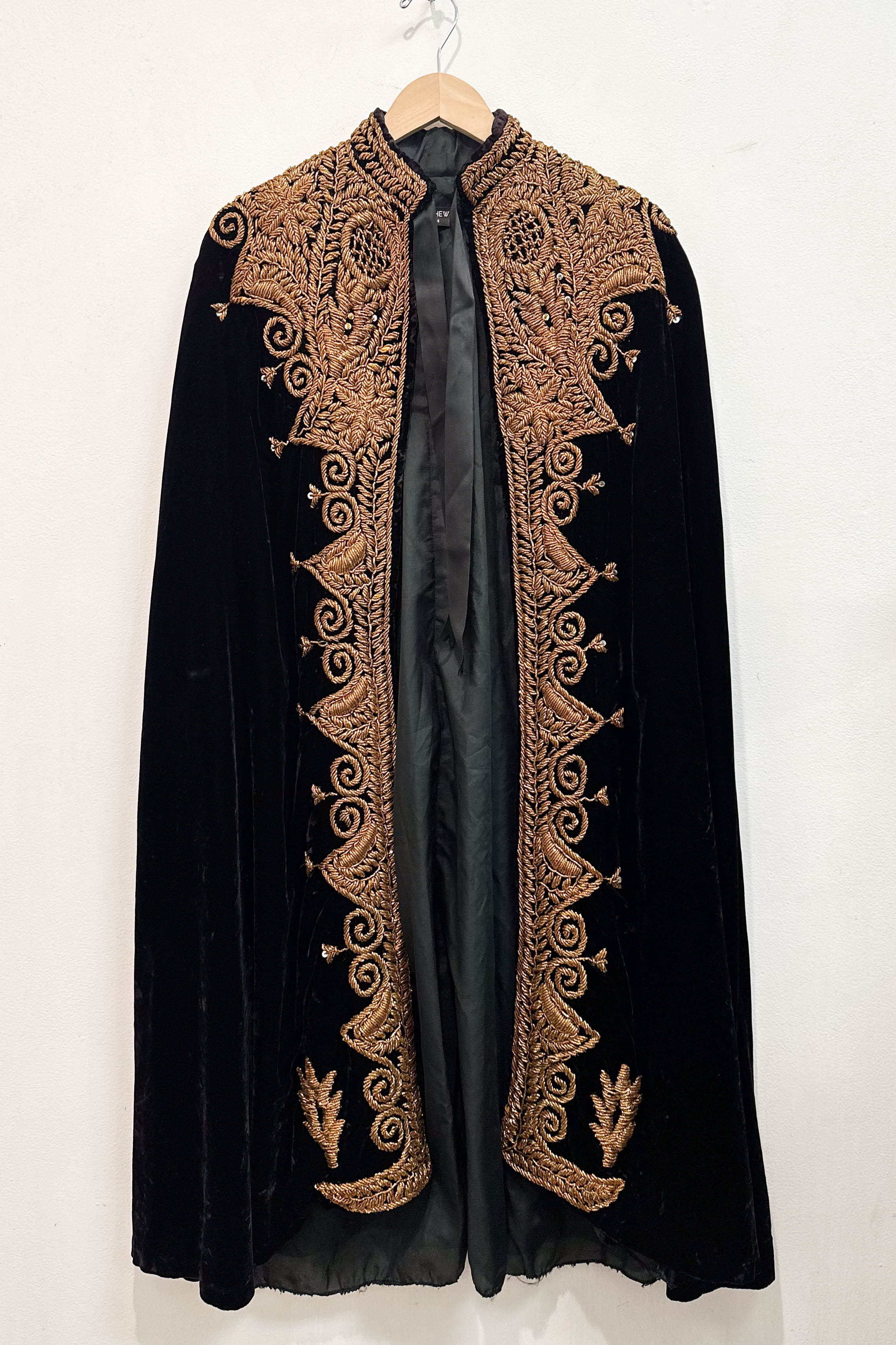 Vintage Magic Cape The Canyon