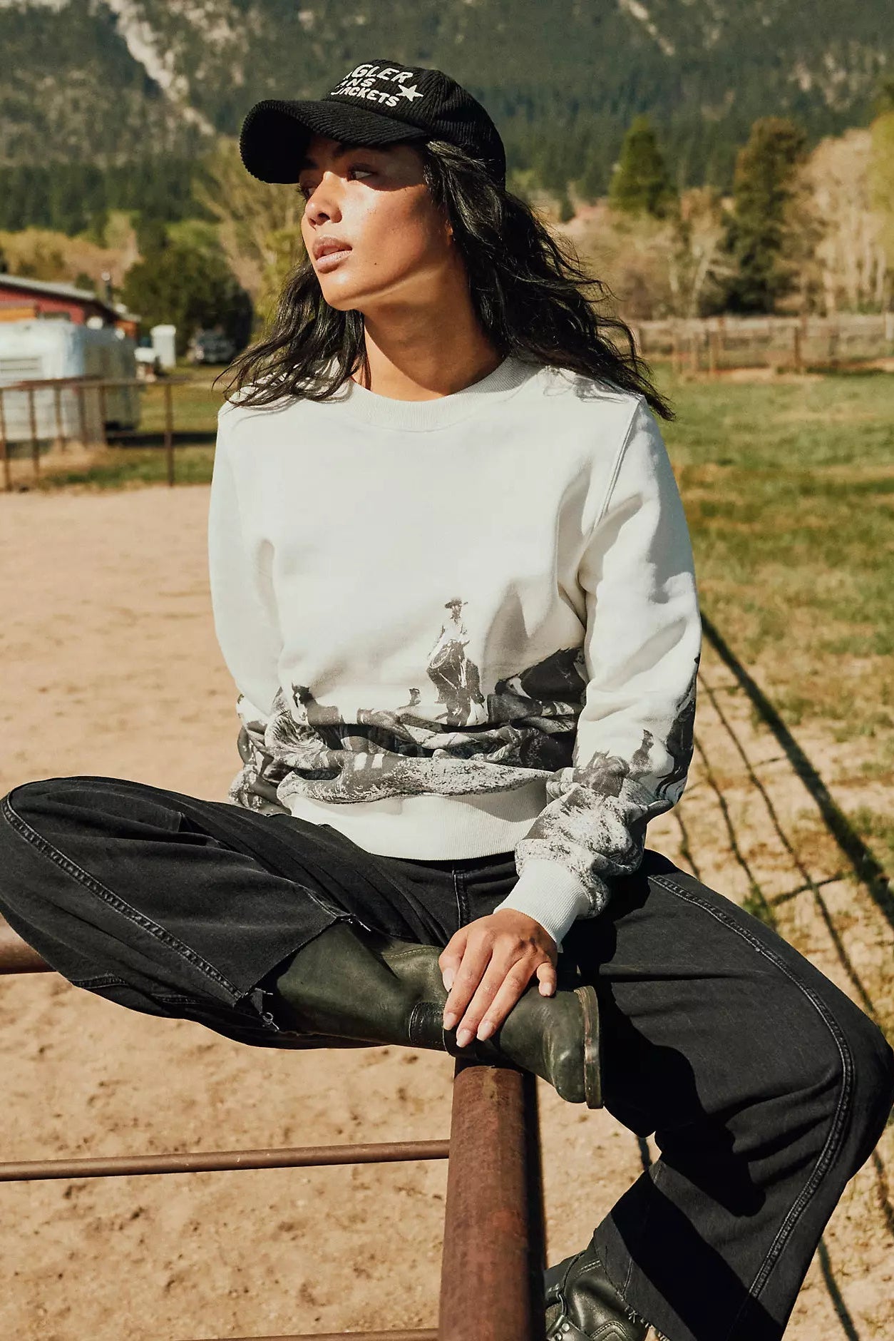 Crew Fleece Pullover